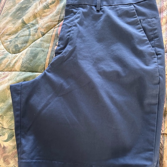 NWOT Mens Aiden Dress Short by Banana Republic waist 36 X 19” L Polyester blend - Picture 10 of 16
